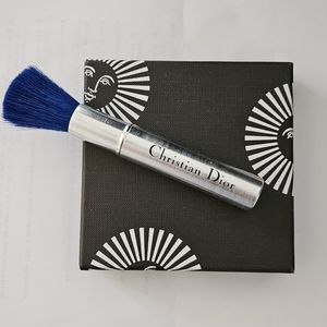 Christian Dior Vintage Pop-up Makeup Brush